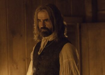 ‘Widow’s Bay’ Flashback: Creator Katie Dippold and Hamish Linklater Unpack That Game-Changing Origin Story
