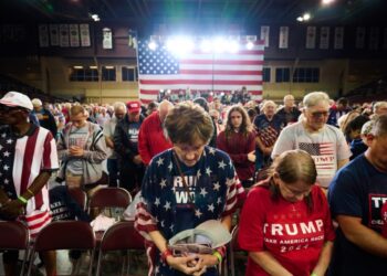 White House aims to link U.S. history and Christianity in 9-hour prayer festival