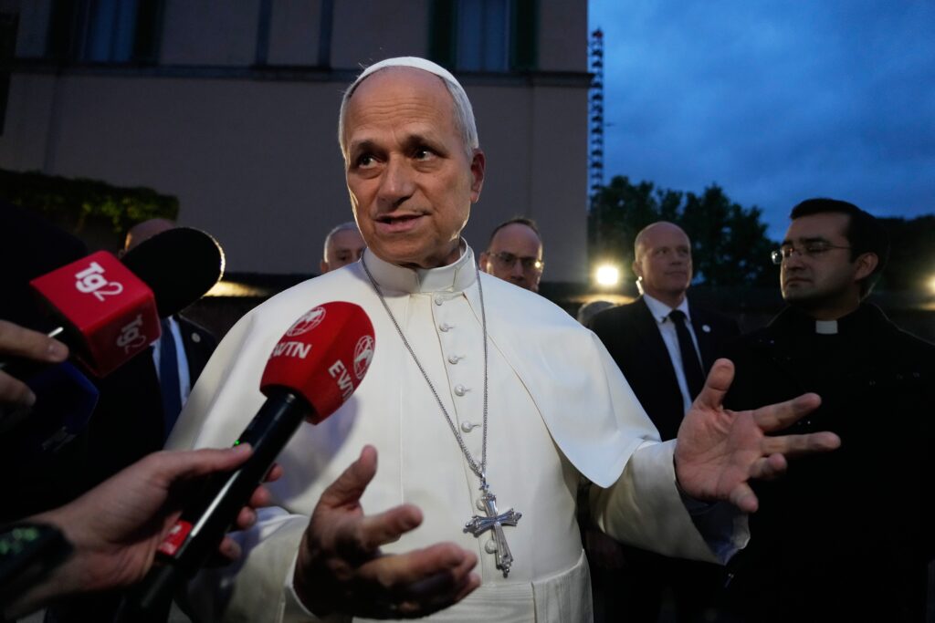 Trump lashes out at Pope Leo again ahead of Rubio trip to Rome