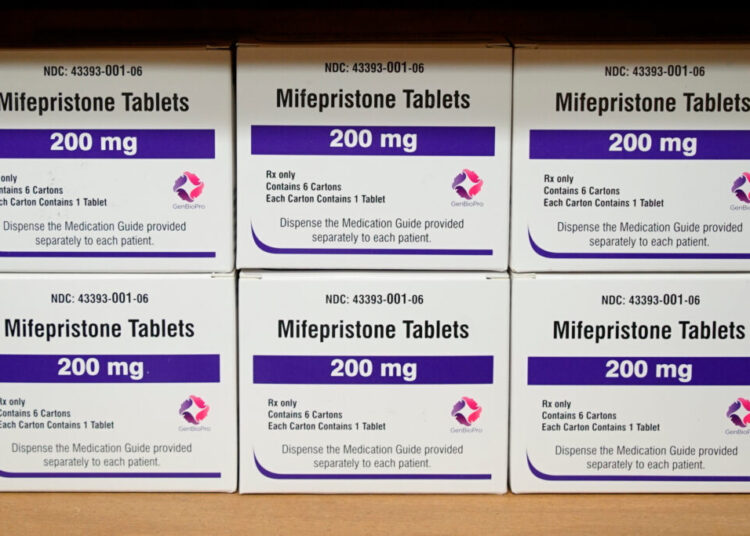 Supreme Court temporarily clears way for mail distribution of widely used abortion pill