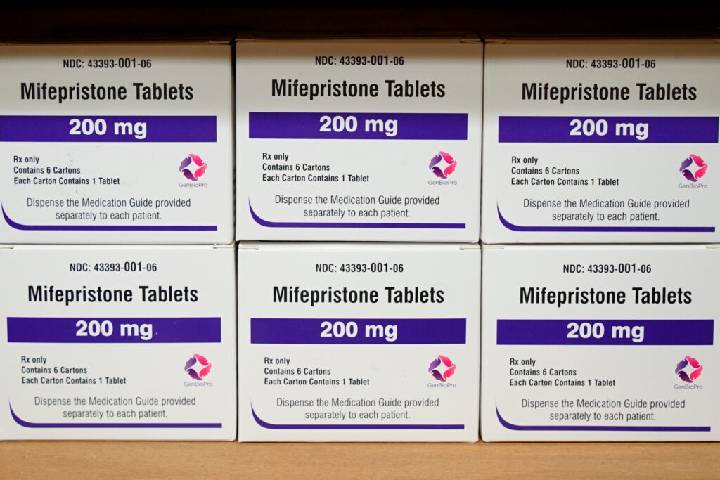 Supreme Court temporarily clears way for mail distribution of widely used abortion pill