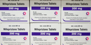 Supreme Court preserves access to mail distribution of widely used abortion pill