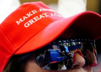 ‘Republicans are toast’: GOP insiders reportedly quietly mull throwing Trump overboard