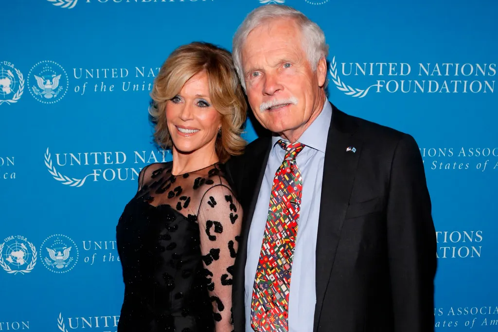 Jane Fonda and Ted Turner standing side-by-side at the United Nations Foundation Global Leadership Dinner.