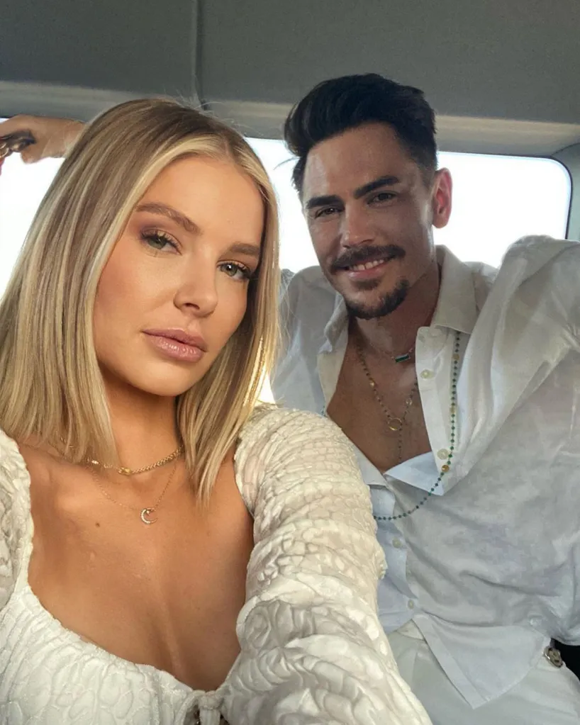 Ariana Madix and Tom Sandoval taking a selfie.
