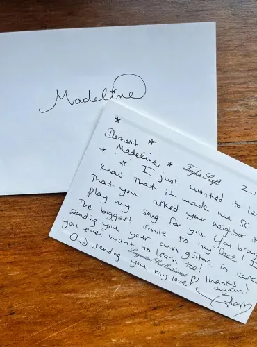 A handwritten letter from Taylor Swift to an 8-year-old fan named Madeline.