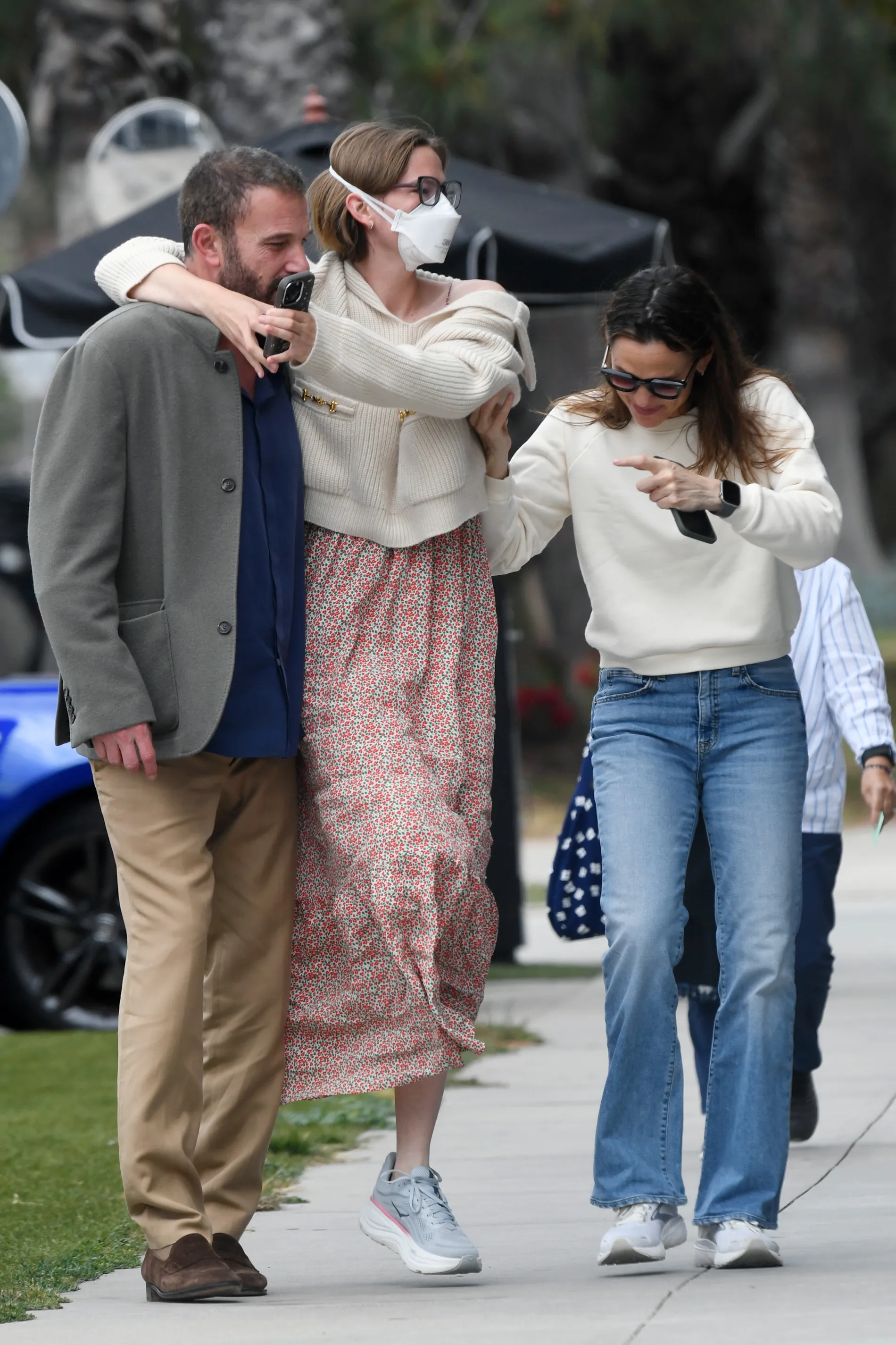Ben Affleck and Jennifer Garner with daughter Violet Affleck