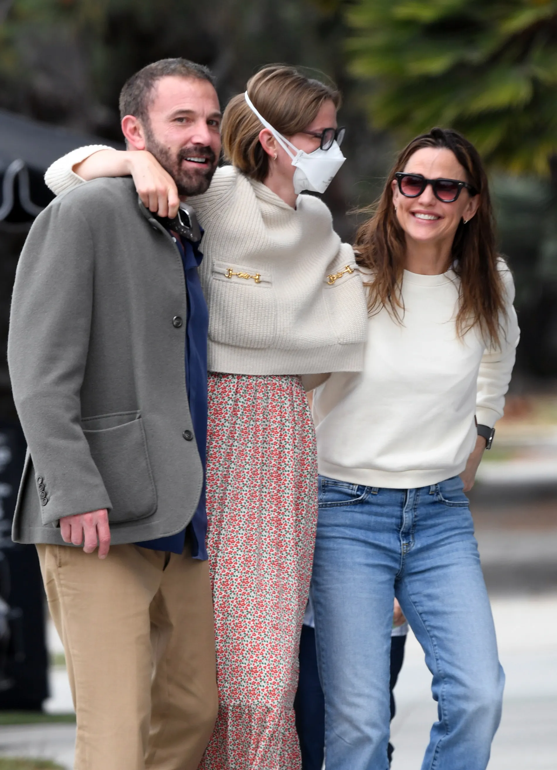 Ben Affleck, Violet Affleck and Jennifer Garner