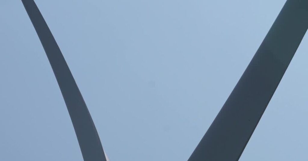 As Oil Prices Stay High, China Doubles Down on Wind Power