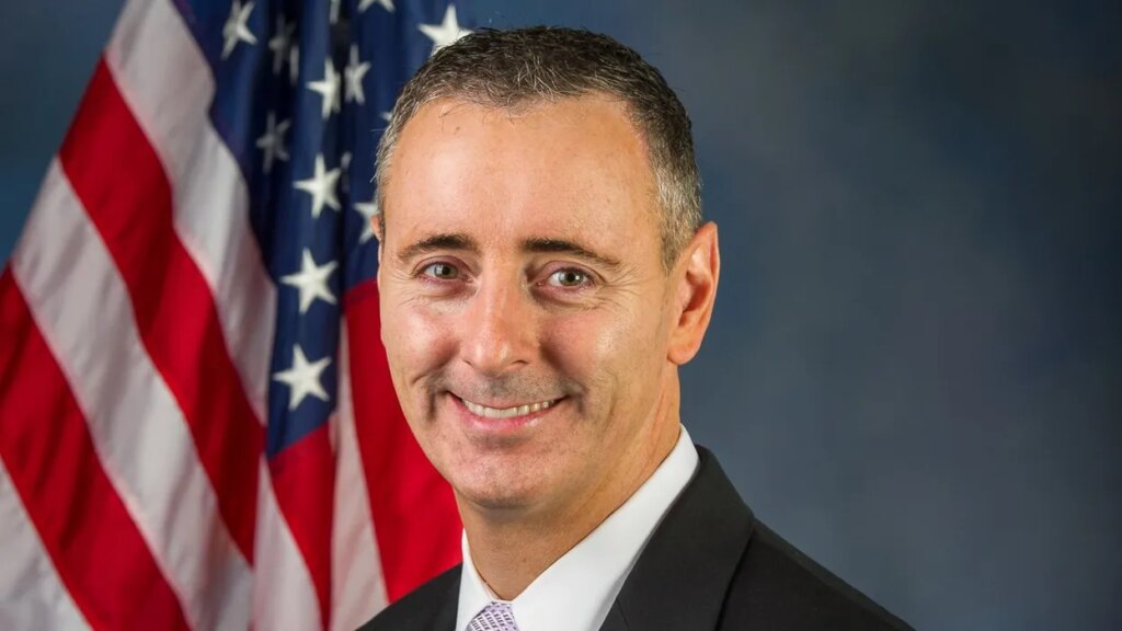First GOP lawmaker hits DOJ with formal demand over Trump’s fund to pay off allies