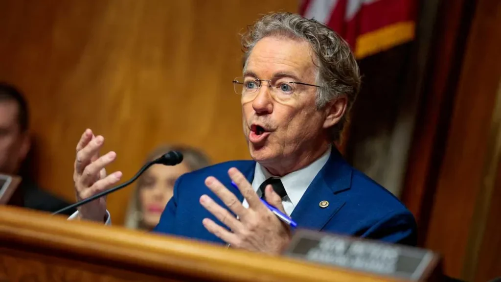 GOP senator’s son flips off MAGA lawmaker after hurling anti-Semitic taunts: report