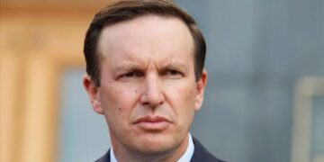 Senator warns that Trump is ‘humiliating’ the US by ending war on ‘Iran’s terms’