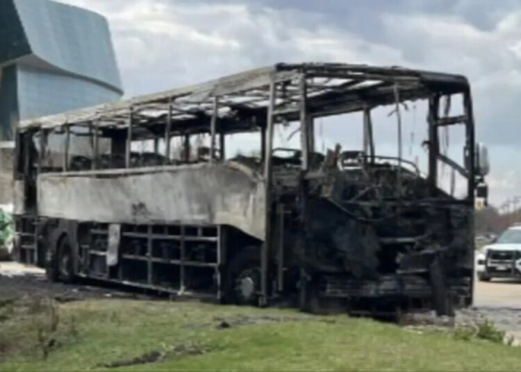 Canadian girl, 15, burns down Kane County Cougars baseball team’s bus: police 