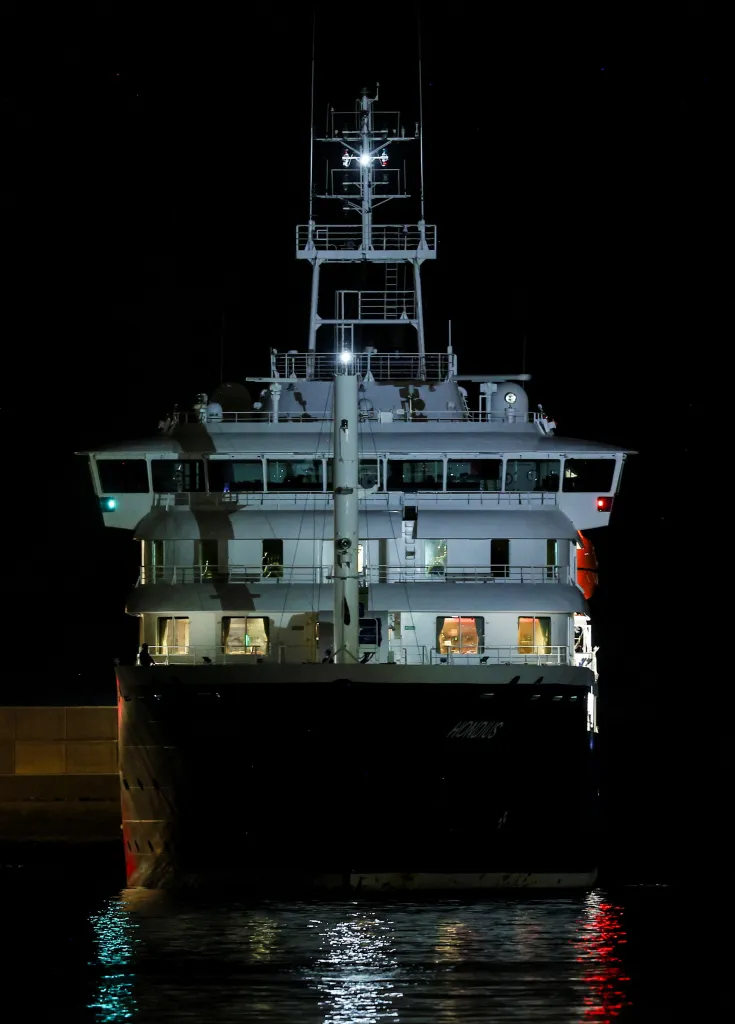 The cruise ship MV Hondius arrives at the port of Granadilla de Abona after being affected by a hantavirus outbreak, in Tenerife, Spain, May 10, 2026.