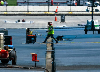 Reflecting Pool Contract Has ‘Inflated’ Profit Margin, Government Analysis Finds