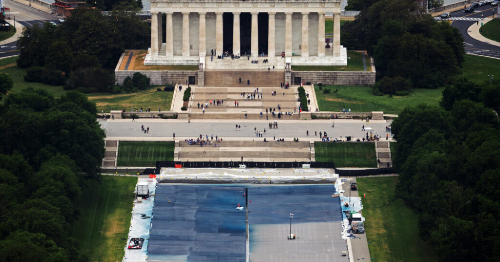 The No-Bid Contract That Is Turning Washington’s Reflecting Pool Blue