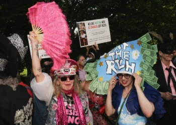 Met Gala hit with crude anti-Bezos protests