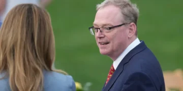 ​Internet mocks ‘shameless creature’ Trump official over ‘optimistic’ consumer claims