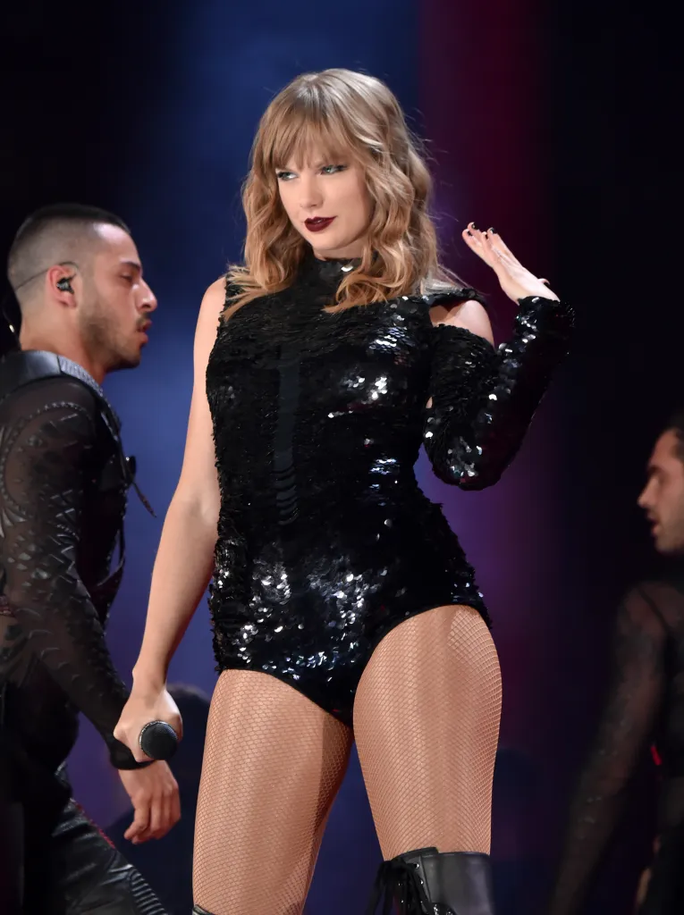 Taylor Swift in May 2018 performance