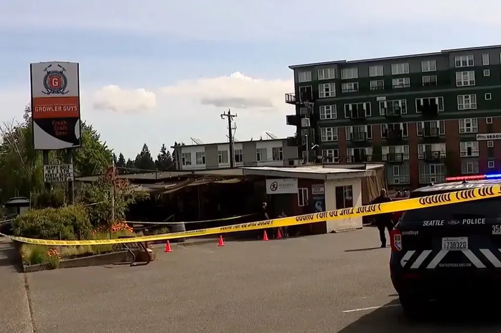 Investigators said his co-worker, 20-year-old Lucas Logan, is accused of killing Margarsa after the pair had been hanging out at the bar after hours with an unidentified woman.