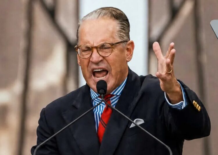 MAGA evangelical tells thousands Lord ‘raised up’ Trump for ballroom: ‘Gift from God’