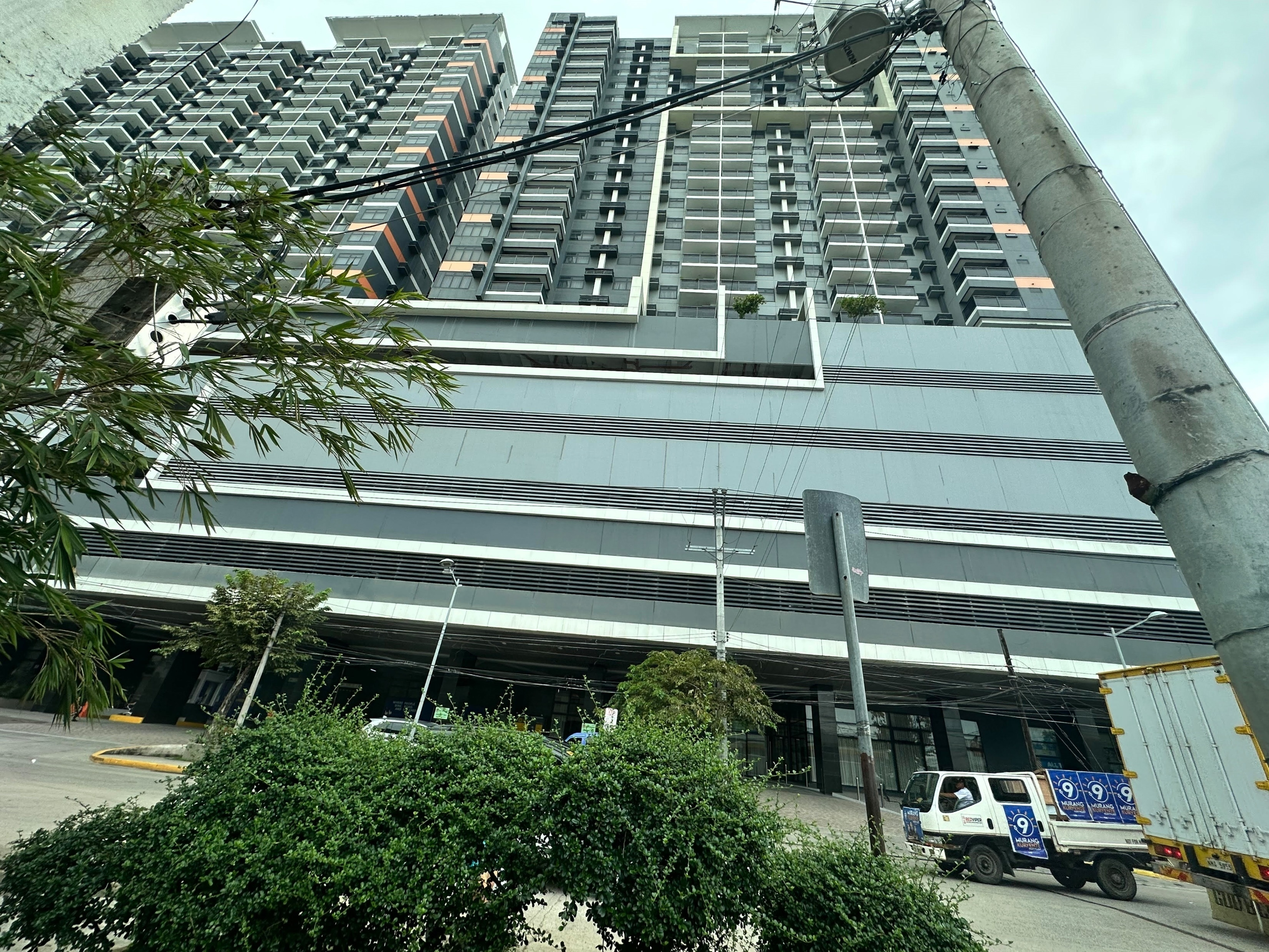 The apartment building in Cebu, Philippines where Thomas Markle is reportedly stranded.