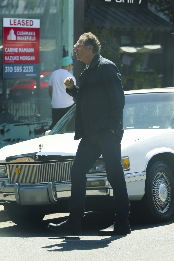 Michael Richards shopping on Melrose Place in West Hollywood.