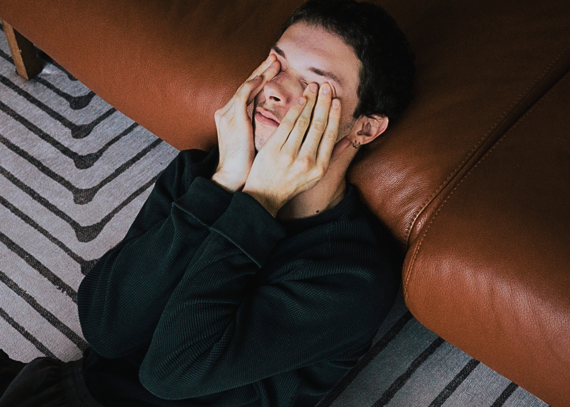 Stop Rubbing Your Eyes Immediately. Eyes Doctors Are Begging You.