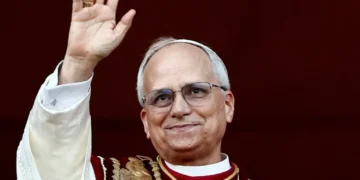 Pope Leo ‘very much sent a message’ with latest move in feud with Trump: NYT reporter