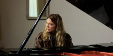 ‘Gentle Monster’ Review: Léa Seydoux Ponders Moral Duties in Chilling, Emotional Drama