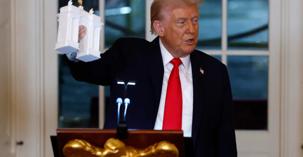 How Trump plans to build his arch
