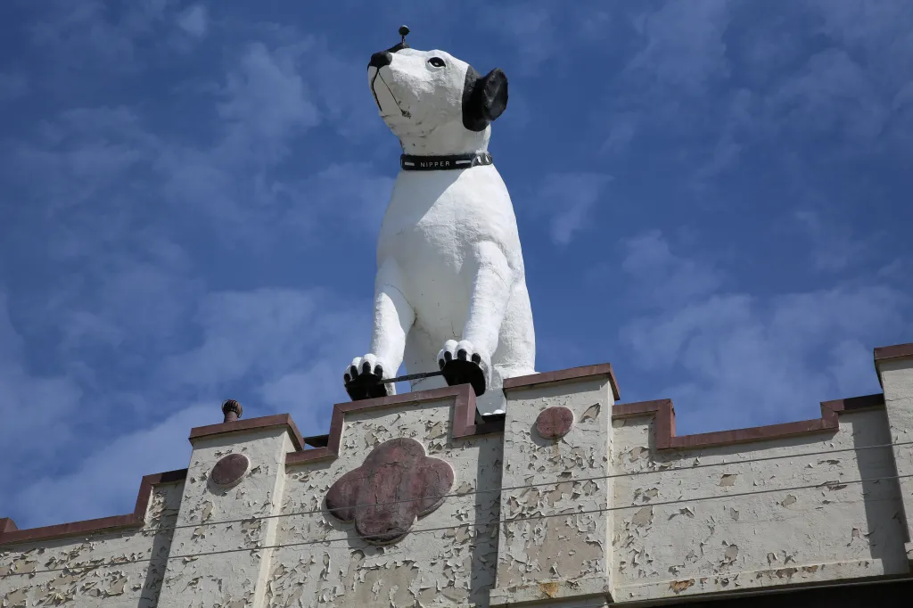 A giant statue of Nipper the dog sits atop a building in Albany, N.Y.