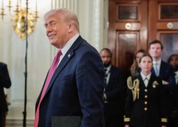 Internet explodes as Trump eyes ‘openly pilfering’ the government to pay off allies