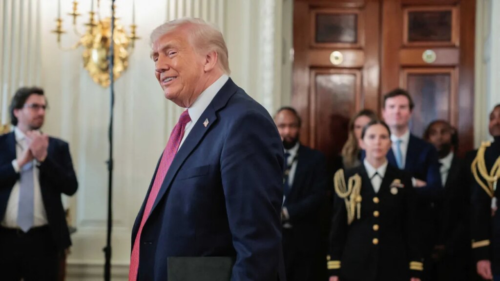 Internet explodes as Trump eyes ‘openly pilfering’ the government to pay off allies