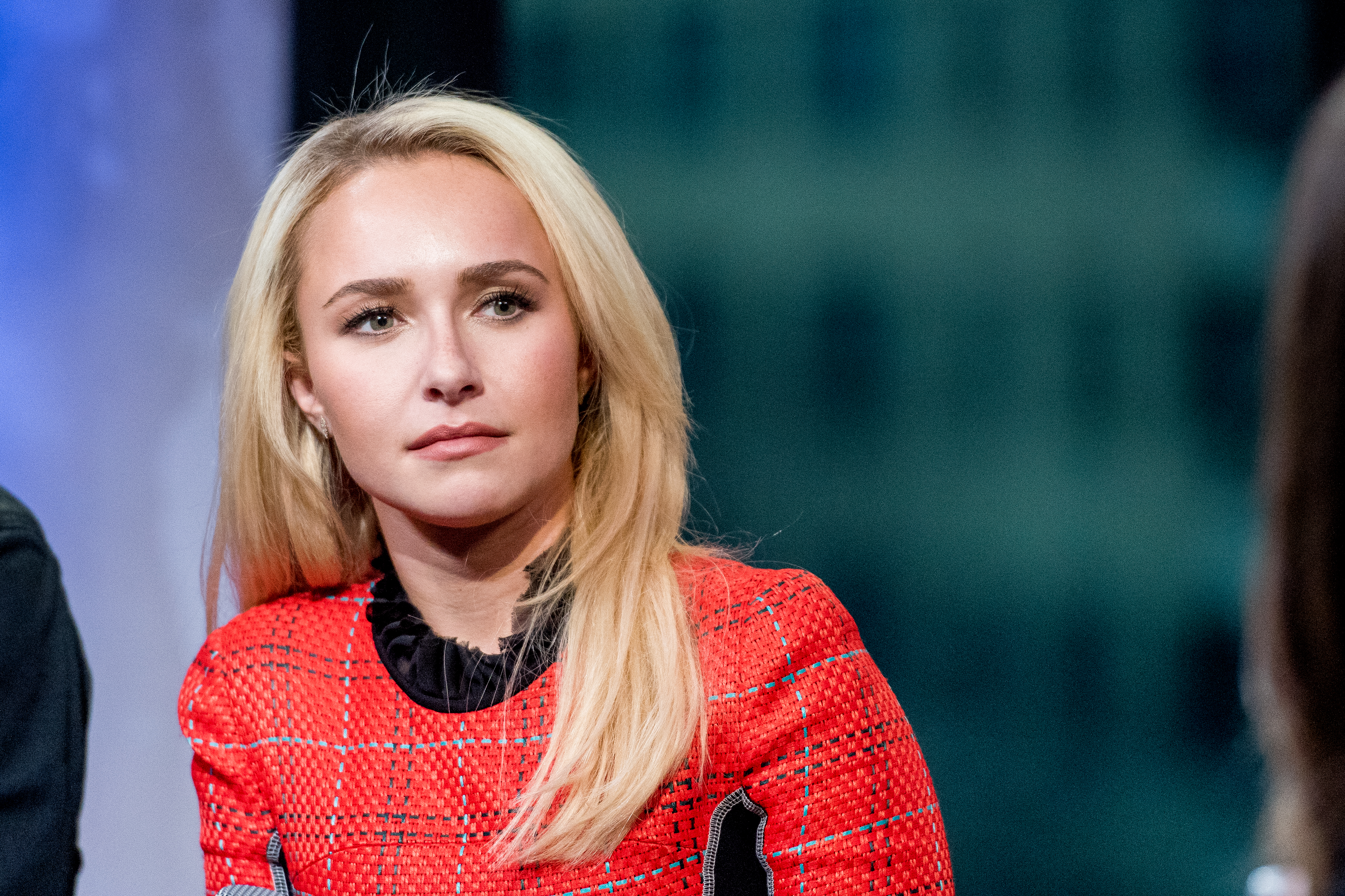 Hayden Panettiere discussing 