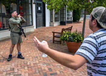 ‘You’re a bad man!’ Hecklers jeer armed J6 rioter during open carry rally in Virginia