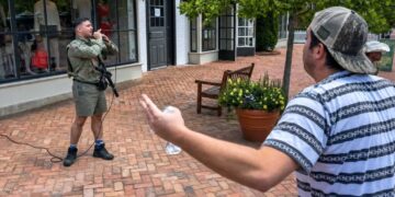 ‘You’re a bad man!’ Hecklers jeer armed J6 rioter during open carry rally in Virginia