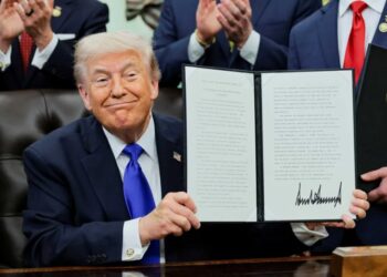 America’s national disgrace got shown up on his own stage