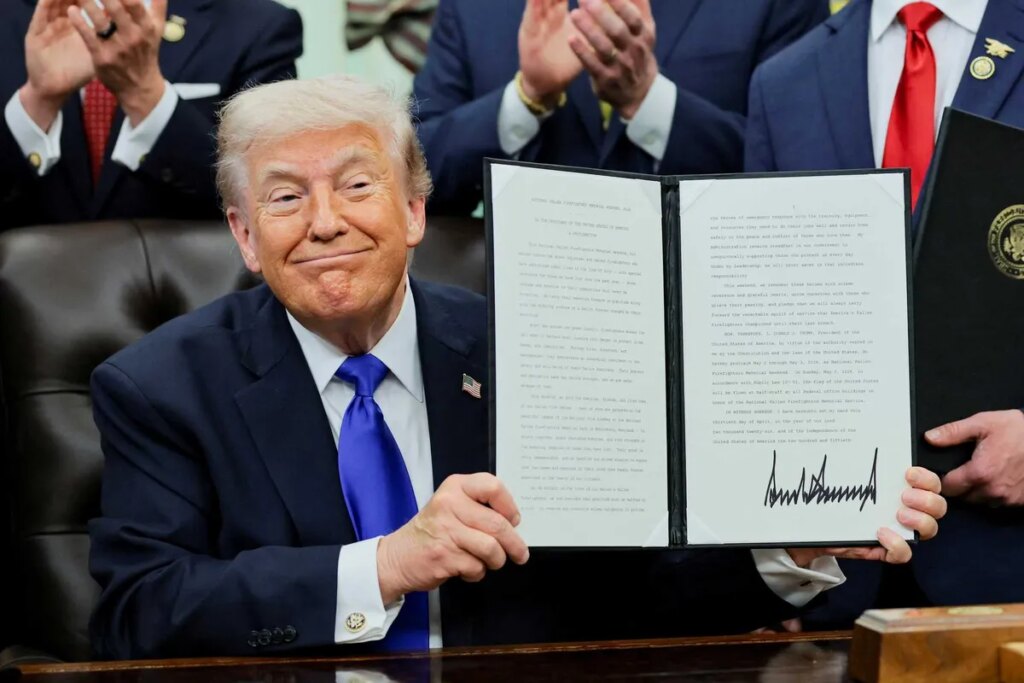 America’s national disgrace got shown up on his own stage