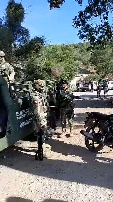 The wave of violence in the conflict-torn state of Guerrero started on Wednesday when a powerful group known as Los Ardillos began to fiercely attack the communities in a rural mountainous region.