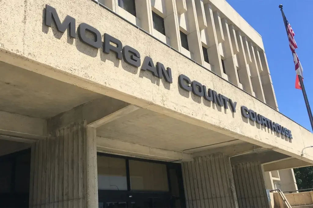 The exterior of the Morgan County Courthouse.