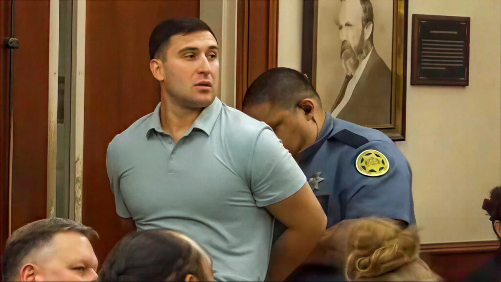 Notorious MAGA influencer gets max jail sentence for contempt of court: report