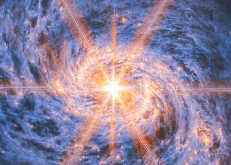 James Webb Spots Strange Structure at Core of Distant Galaxy