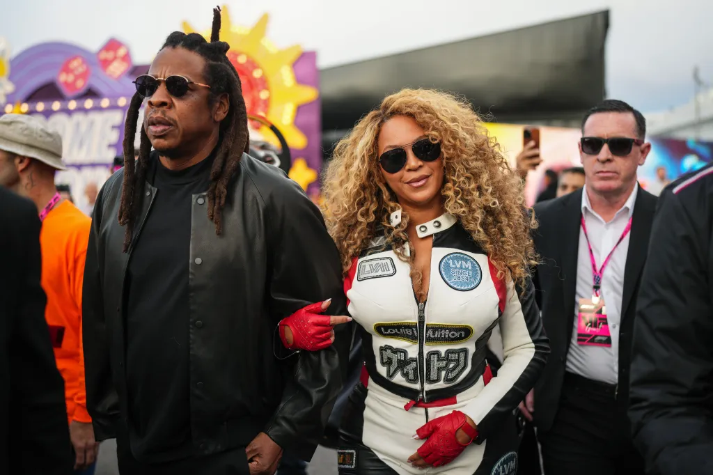 Jay-Z and Beyoncé arrive at the F1 Grand Prix of Las Vegas.