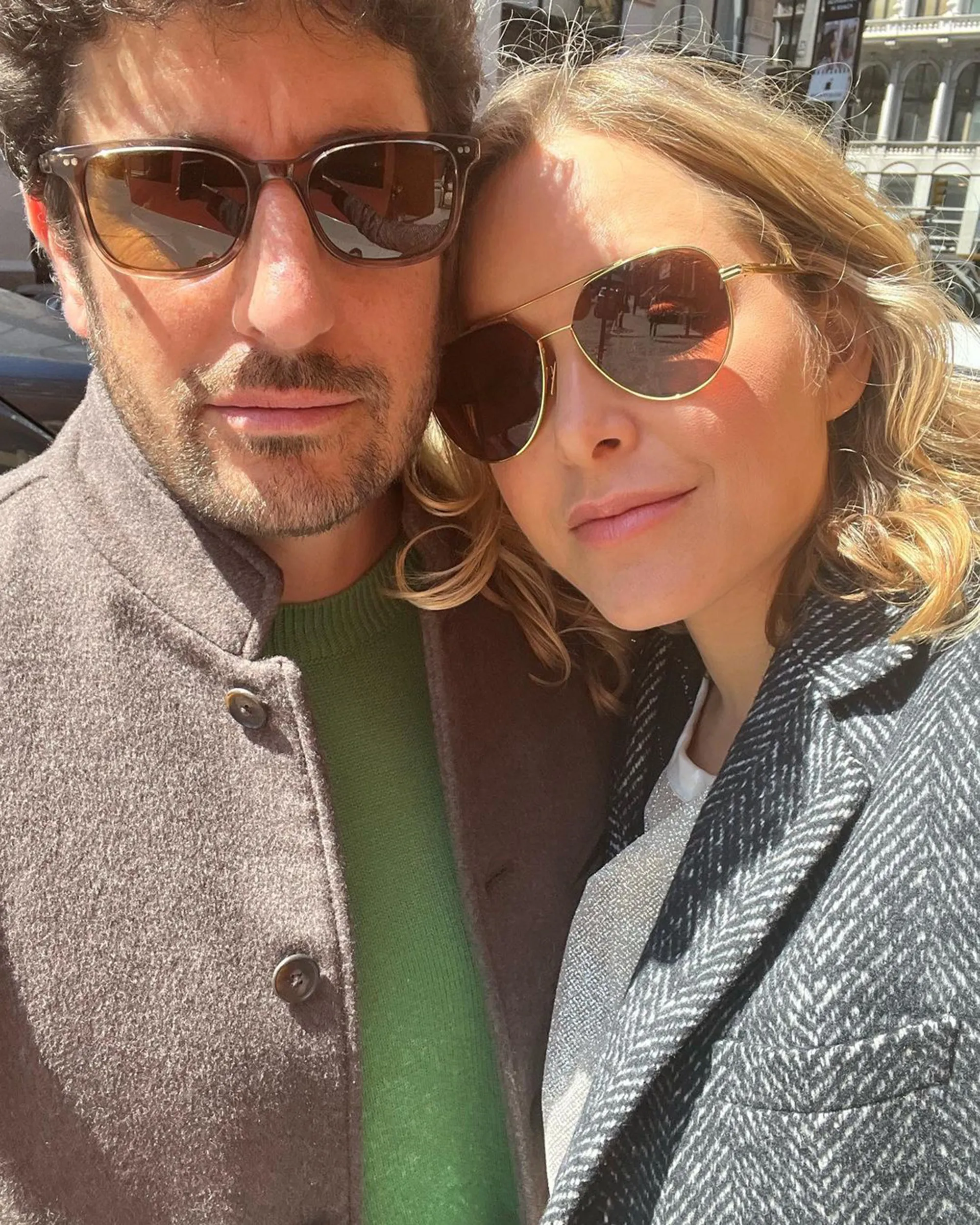 Jenny Mollen and Jason Biggs in a selfie.