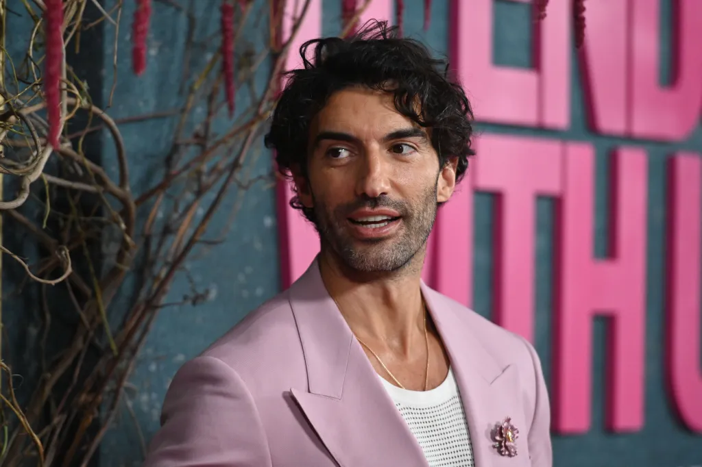 Justin Baldoni looking away with an open mouth at the 