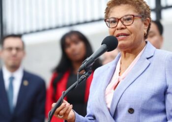 Karen Bass Backs ‘No Cap’ California Production Tax Credit: ‘We Must Hold Nothing Back in Our Fight’