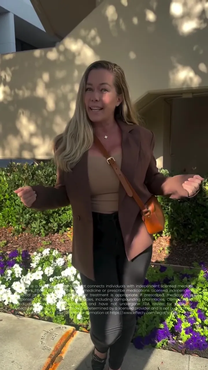 Kendra Wilkinson posing outdoors with text overlaid.