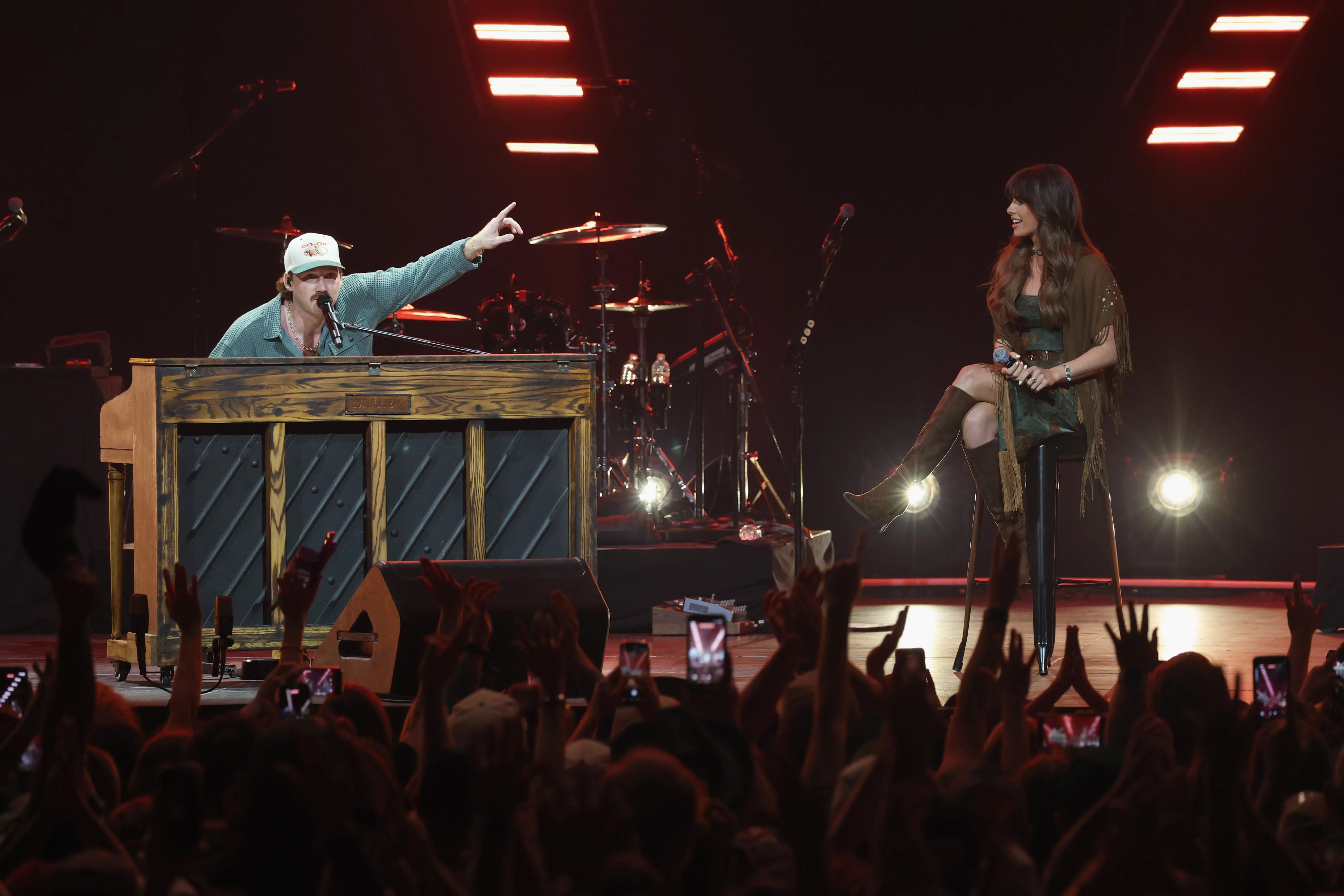 Morgan Wallen performing with Ella Langley onstage in Nashville.