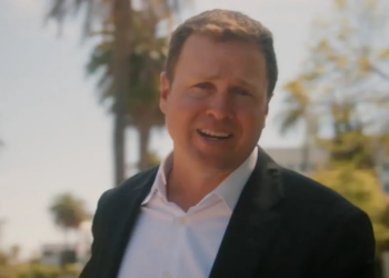 Ex-reality TV candidate says he’s ‘unlike Trump’ in a major way